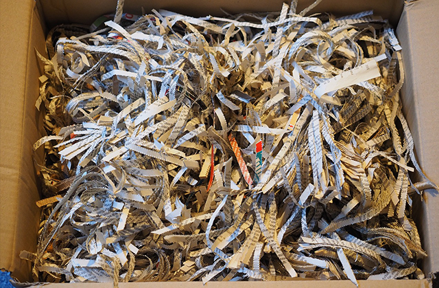 Débarras de papiers et destruction d'archives